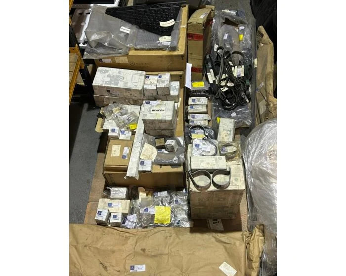 GENUINE MERCEDES BENZ PARTS PALLET DEAL - Tranzparts